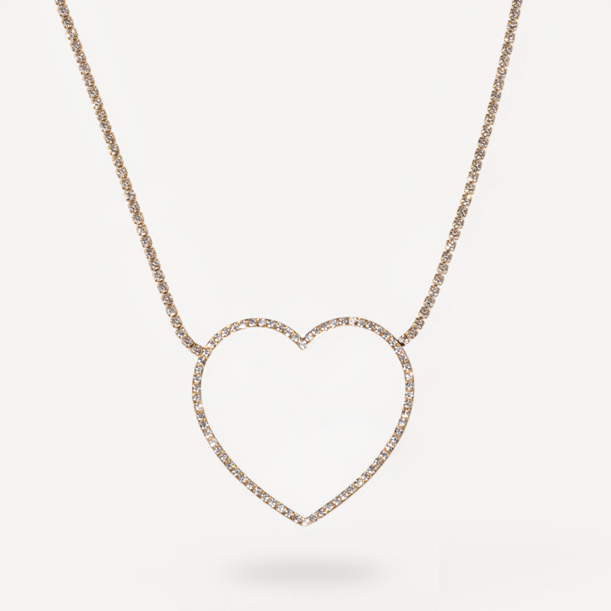 Collana con Cuore Contorno di Zirconi