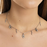Collana con Cuori Sacri e Corni Portafortuna